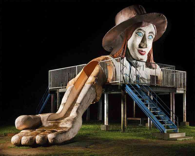 「タコ山」「箱型ブランコ」の次はジャングルジム？　姿消す公園遊具