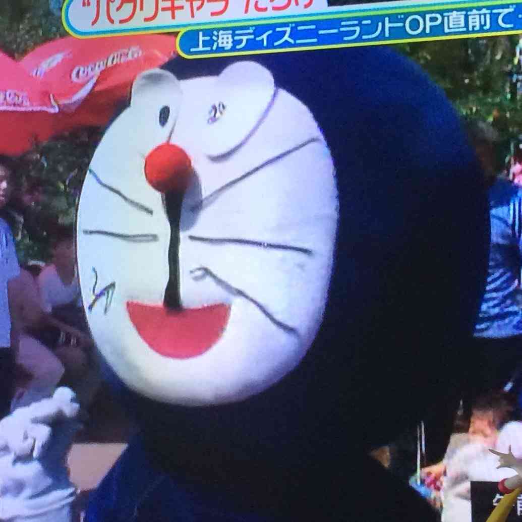 「完全に平成のヤンキー」中国外交官の“ポケットポーズ”が大ひんしゅく！高市首相発言で緊張高まる中、知っておくべき「日中」マナー比較