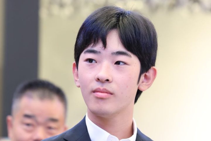 《おしゃれ上級者ブランドだった》悠仁さまが愛用する「全米シェアNo.1バッグ」無骨なデザインで2万円超え（女性セブンプラス） - Yahoo!ニュース