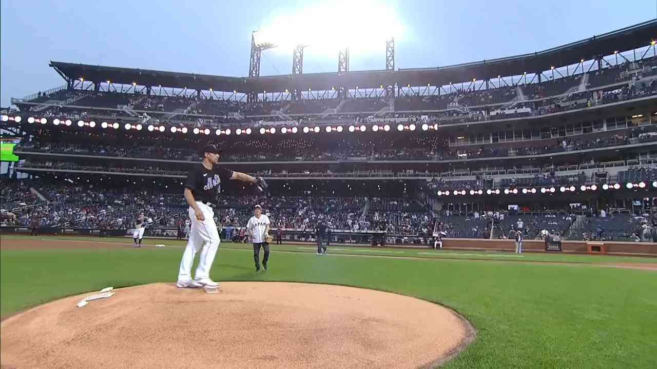 NYで日本総領事が始球式できず　メッツ右腕シャーザー気付かず…マウンドで黙々と投球練習、球団は謝罪