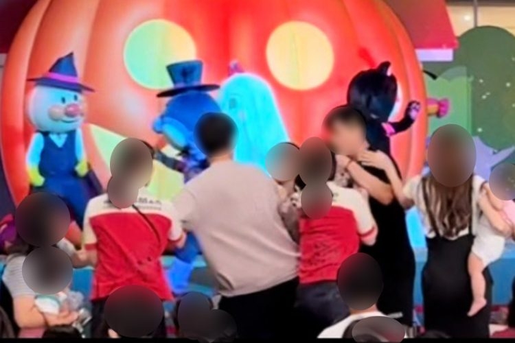 《フル動画入手》アンパンマンショー“パパ同士のケンカ”のきっかけは戦慄の頭突き…目撃者が語る 施設側は「今後もスタッフ一丸となって対応」