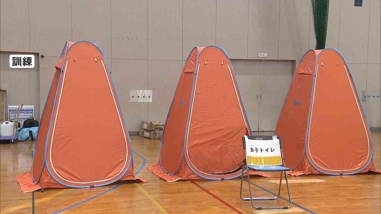 女性用トイレは男性用の3倍必要で居住空間は1人当たり3.5平米 “命と尊厳”守る避難所の国際基準『スフィア基準』とは?