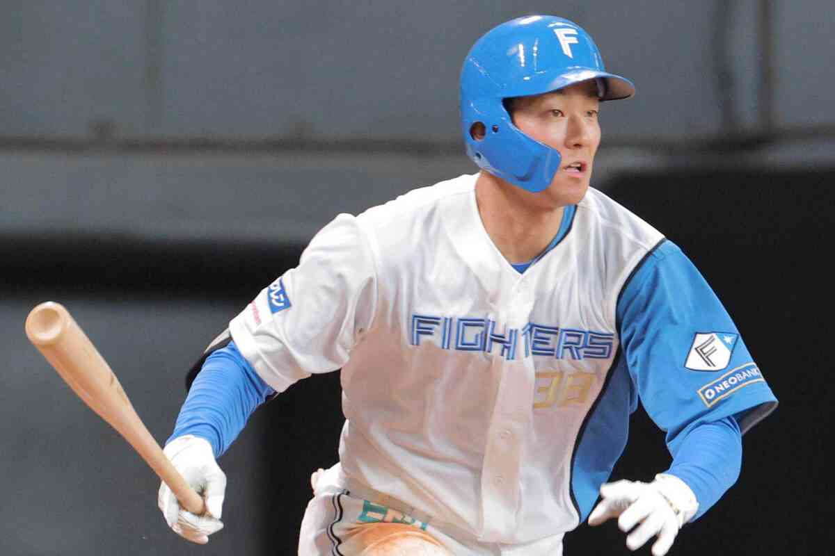 西武が日本ハムからＦＡ宣言・石井一成に即日アタックへ　３年契約をベースに好条件を用意　１３日から交渉解禁（スポーツ報知） - Yahoo!ニュース