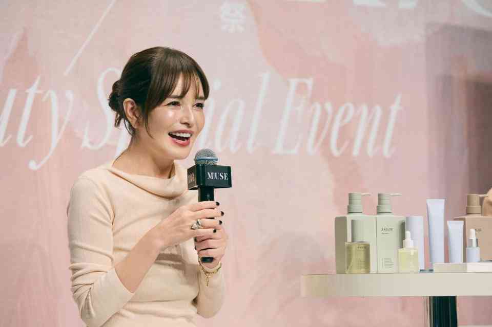 梨花 オトナの美容祭でヒアルロン酸注入を語る「入れ過ぎて、ちょっと違って」