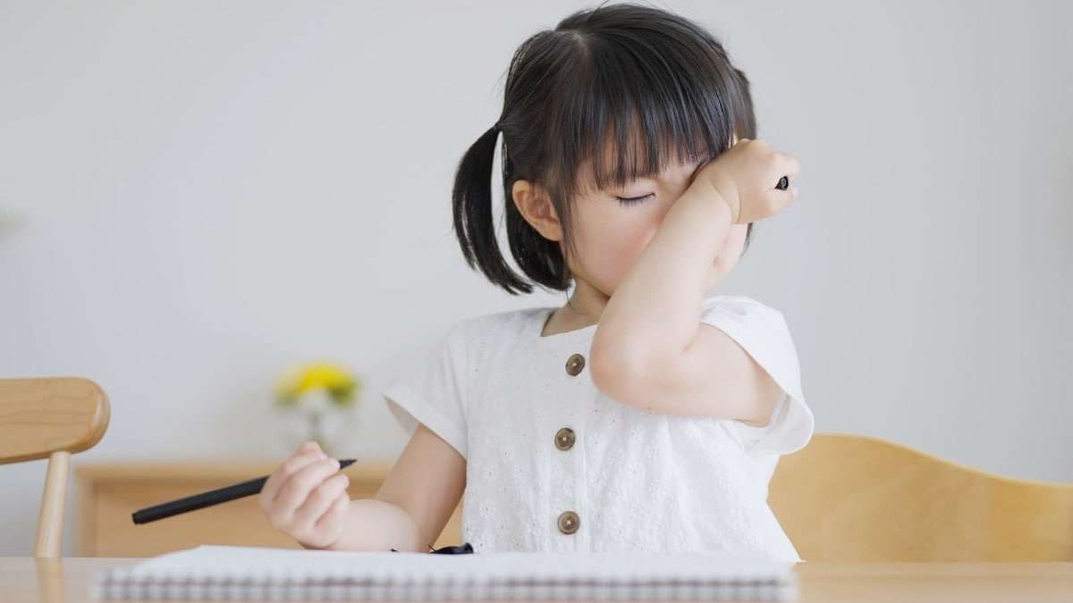 子供に大人みたいなアレルギーが増えている訳　食物アレルギー・花粉症低年齢化の意外背景