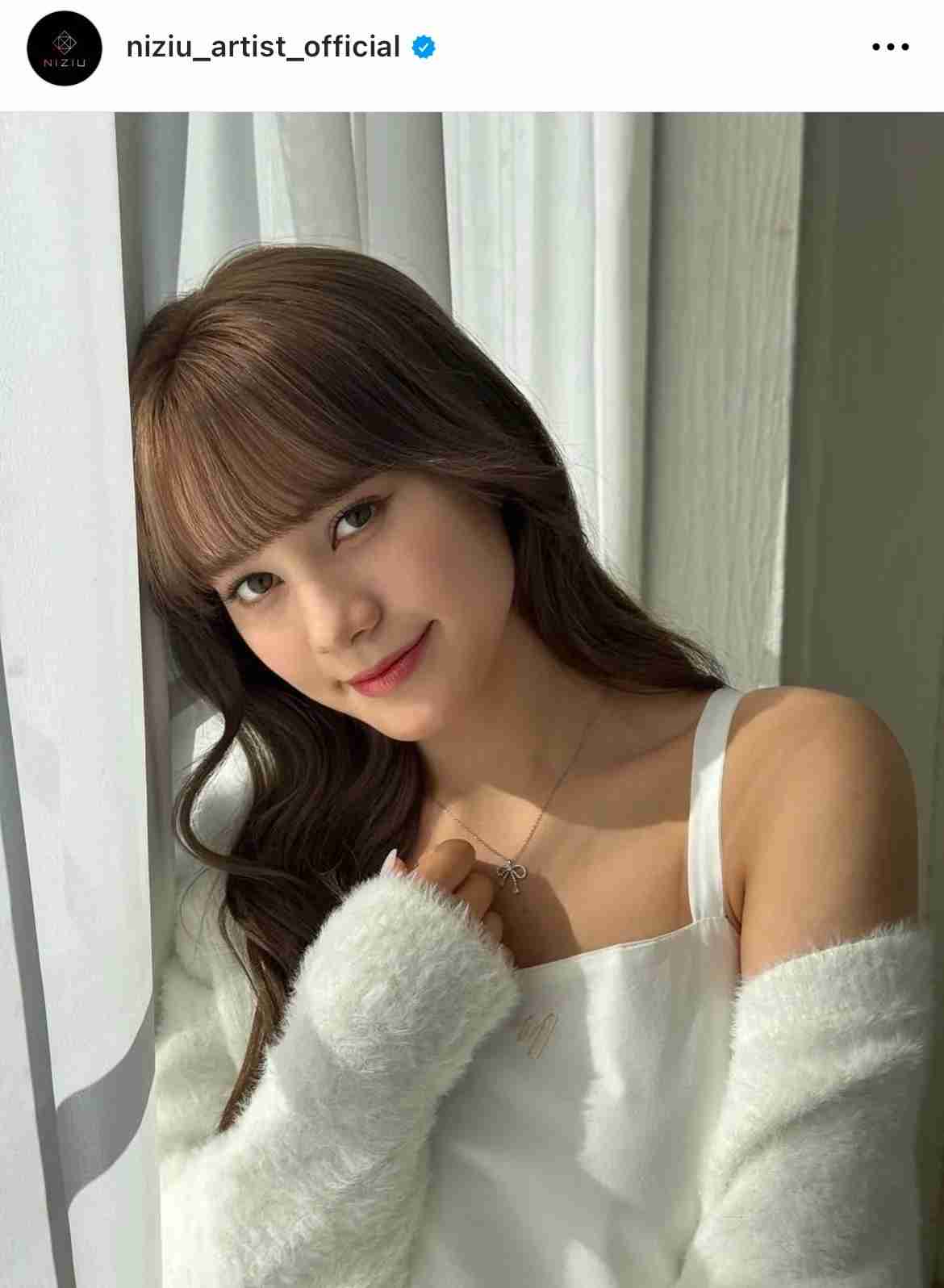 ミセス若井滉斗とNiziU・NINAが熱愛！　グラドルだけじゃない、国民的バンドのモテ男と人気アイドルの衝撃愛を撮った
