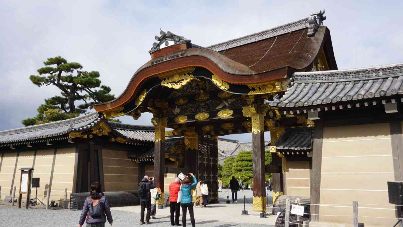 中国人観光客渡航自粛　紅葉間近の京都は今どうなっている？　売り上げ減の金箔スイーツも（とらべるじゃーな！） - エキスパート - Yahoo!ニュース