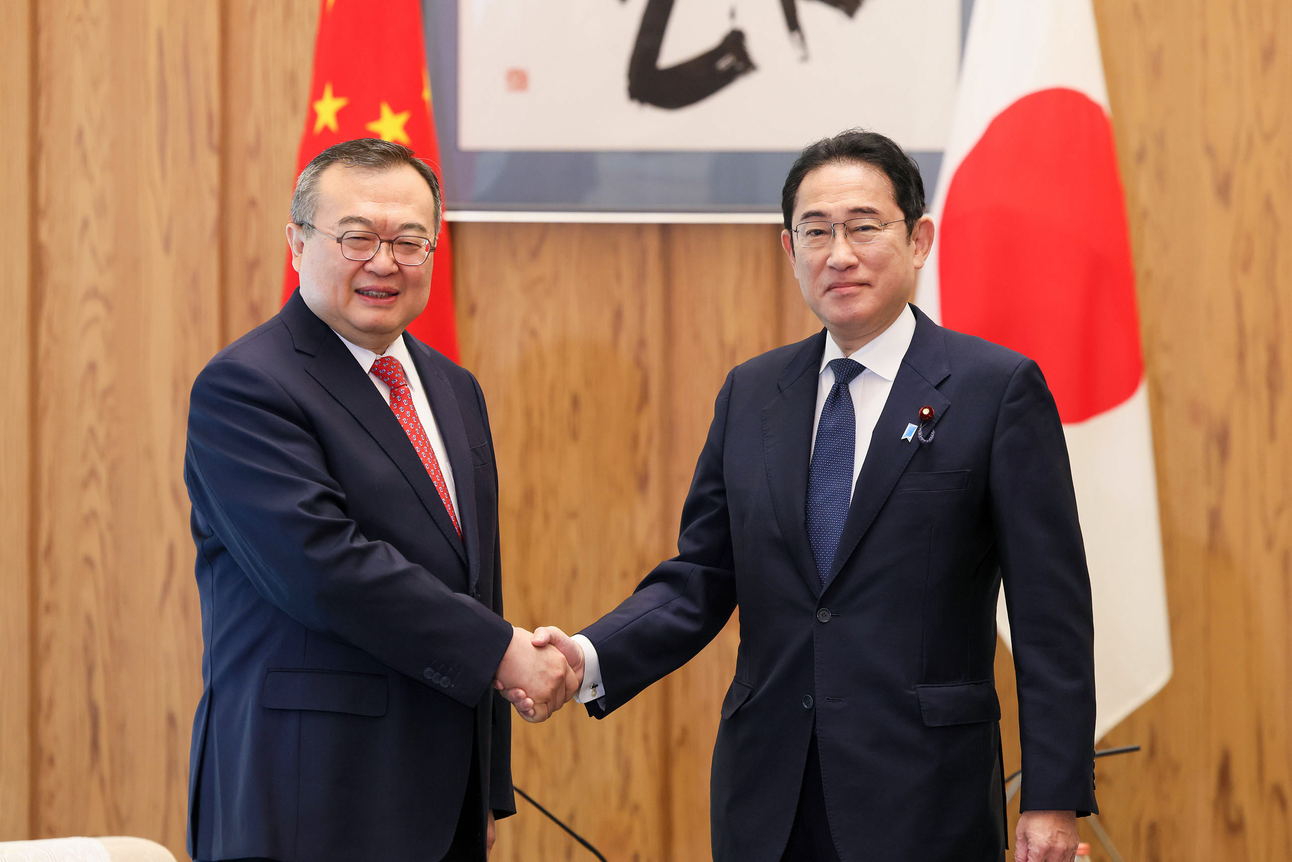 令和6年5月29日 劉建超中国共産党中央対外連絡部部長一行による表敬 | 総理の一日 | 首相官邸ホームページ