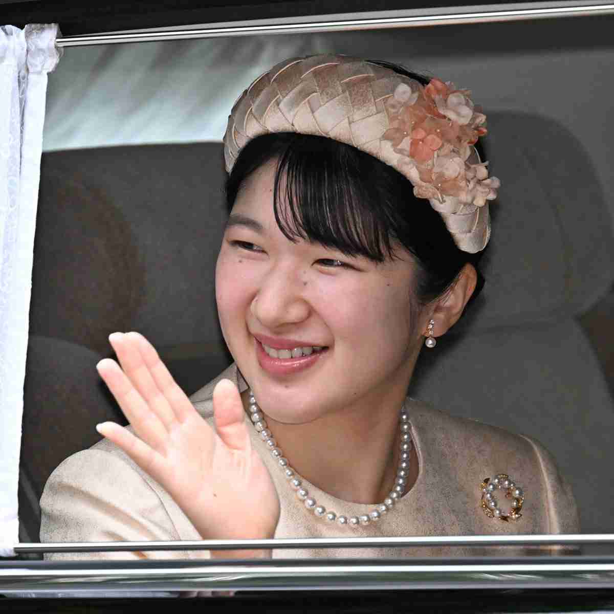 《養子縁組案が第一優先》愛子さま　高市政権で遠のく女性天皇の道…旧宮家と「強制お見合い」の懸念も（女性自身） - Yahoo!ニュース