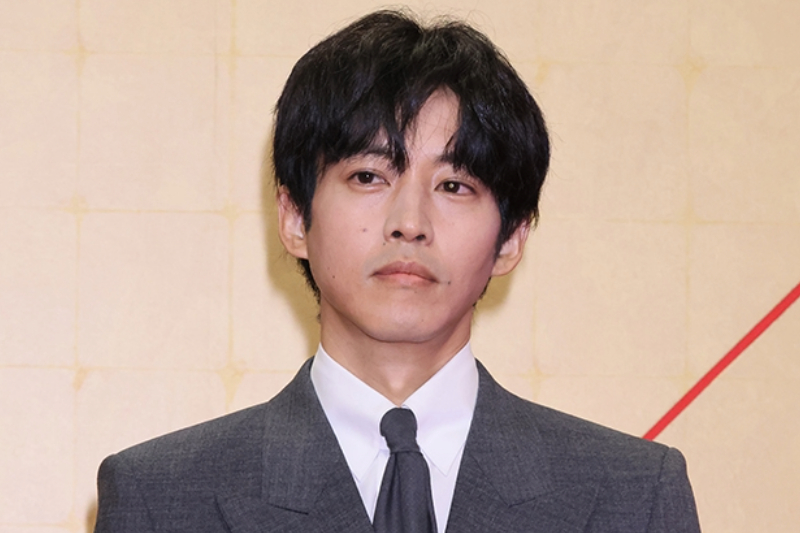 《『シンケンジャー』で俳優デビュー》松坂桃李、「戦隊モノ」映画を出演拒否　放送中『ゴジュウジャー』での“戦隊内不倫”を看過できなかったか (1/1)| 女性セブンプラス