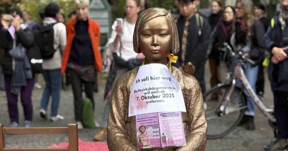 ベルリンの少女像を強制撤去　当局、裁判所の命令受け - 日本経済新聞