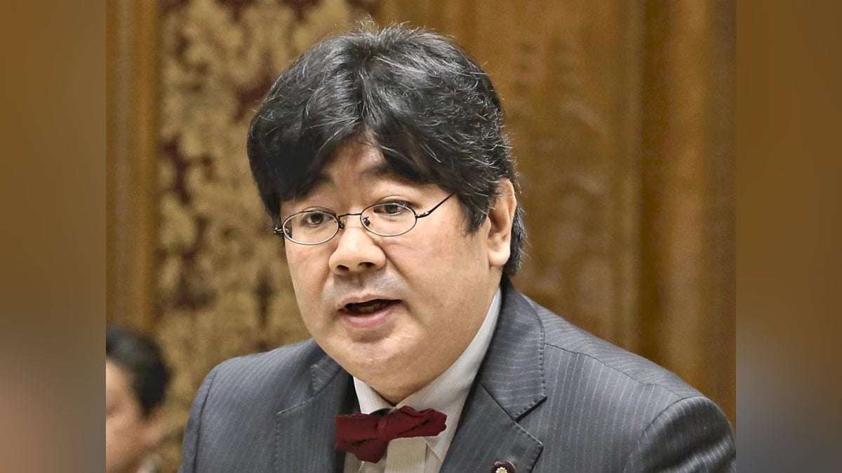 不倫認め辞表提出の山田太郎政務官「誠心誠意頑張っていきたい」…議員辞職はしない考え : 読売新聞