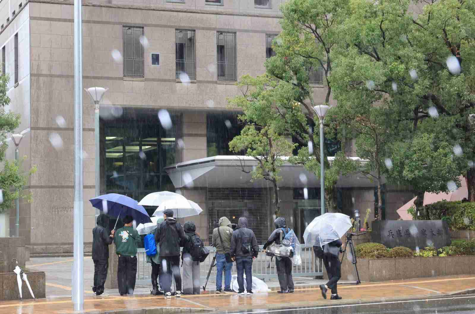 亡くなった元県議への取り調べ、情報は「事実無根」　立花容疑者の発言や投稿、兵庫県警が改めて否定（神戸新聞NEXT） - Yahoo!ニュース
