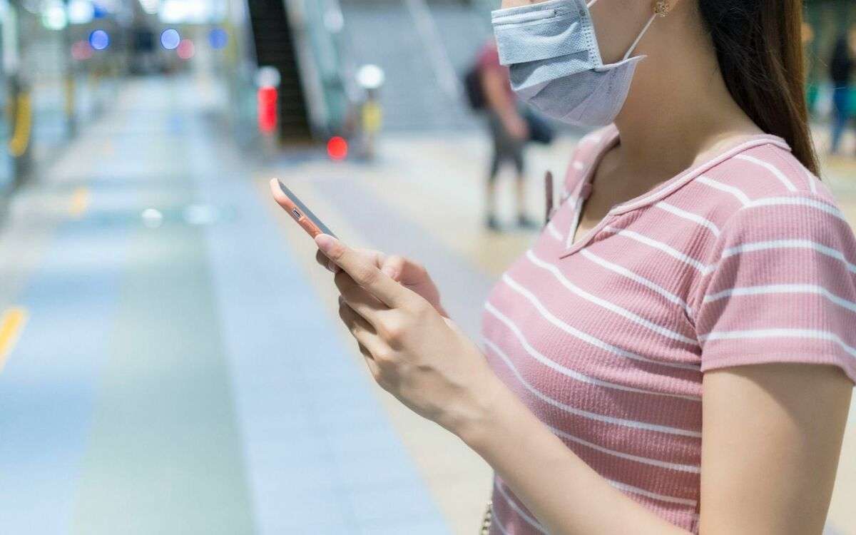 地下鉄で女性に擦り付け、スカートや頭髪に…BBCが報じた「痴漢サイト」運営、日本在住“中国人3人組”の正体 | 文春オンライン