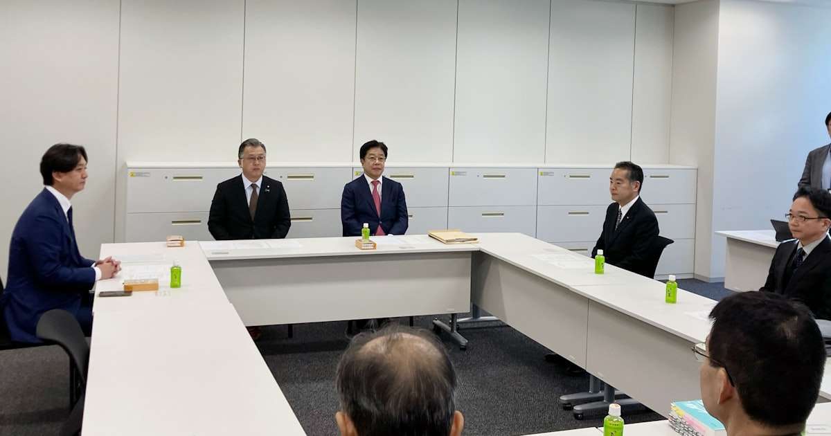 自民・維新、議員定数削減の結論「2026年以降に」　選挙制度改革と一体 - 日本経済新聞