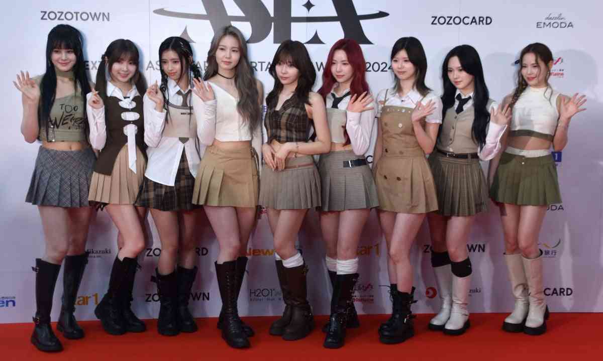 NiziU、誹謗中傷・虚偽事実記載に声明「改めてご注意をお願い致します」 法的対応を検討中