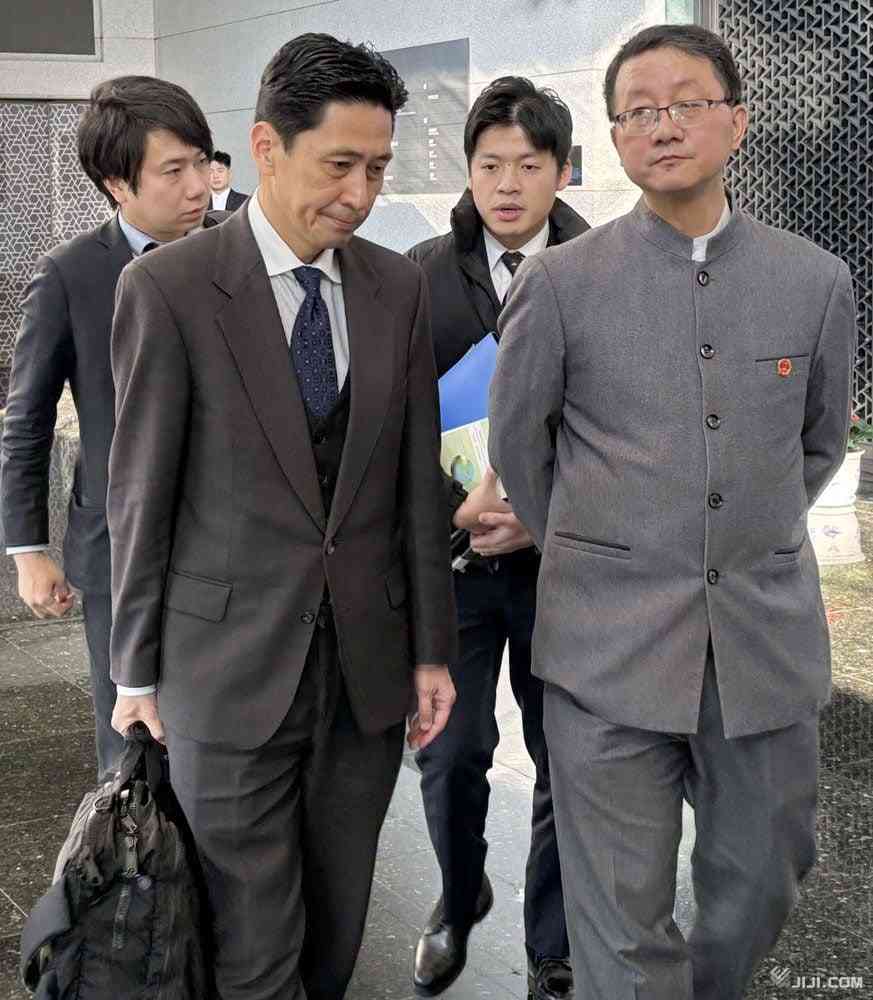 日本側が頭下げる？　局長協議で中国撮影の動画拡散：時事ドットコム