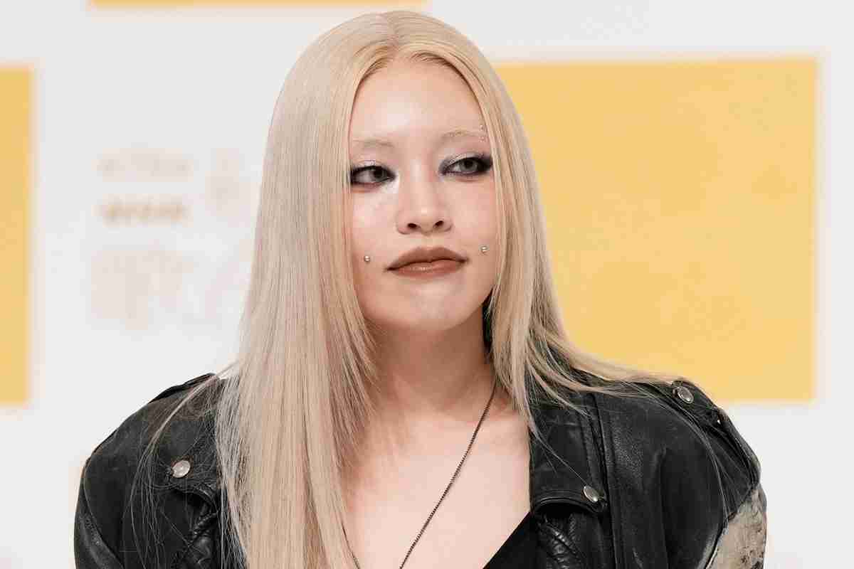 紅白会見で「NHKとは思えない服」「結構ギリだろw」　ちゃんみなのワイルド衣装にネット騒然 | ENCOUNT