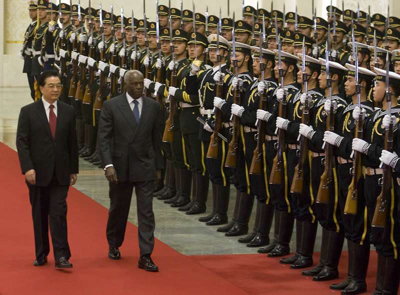 アフリカに進出する中国、アンゴラでの反中暴動を伝える米軍誌 - 世界日報DIGITAL