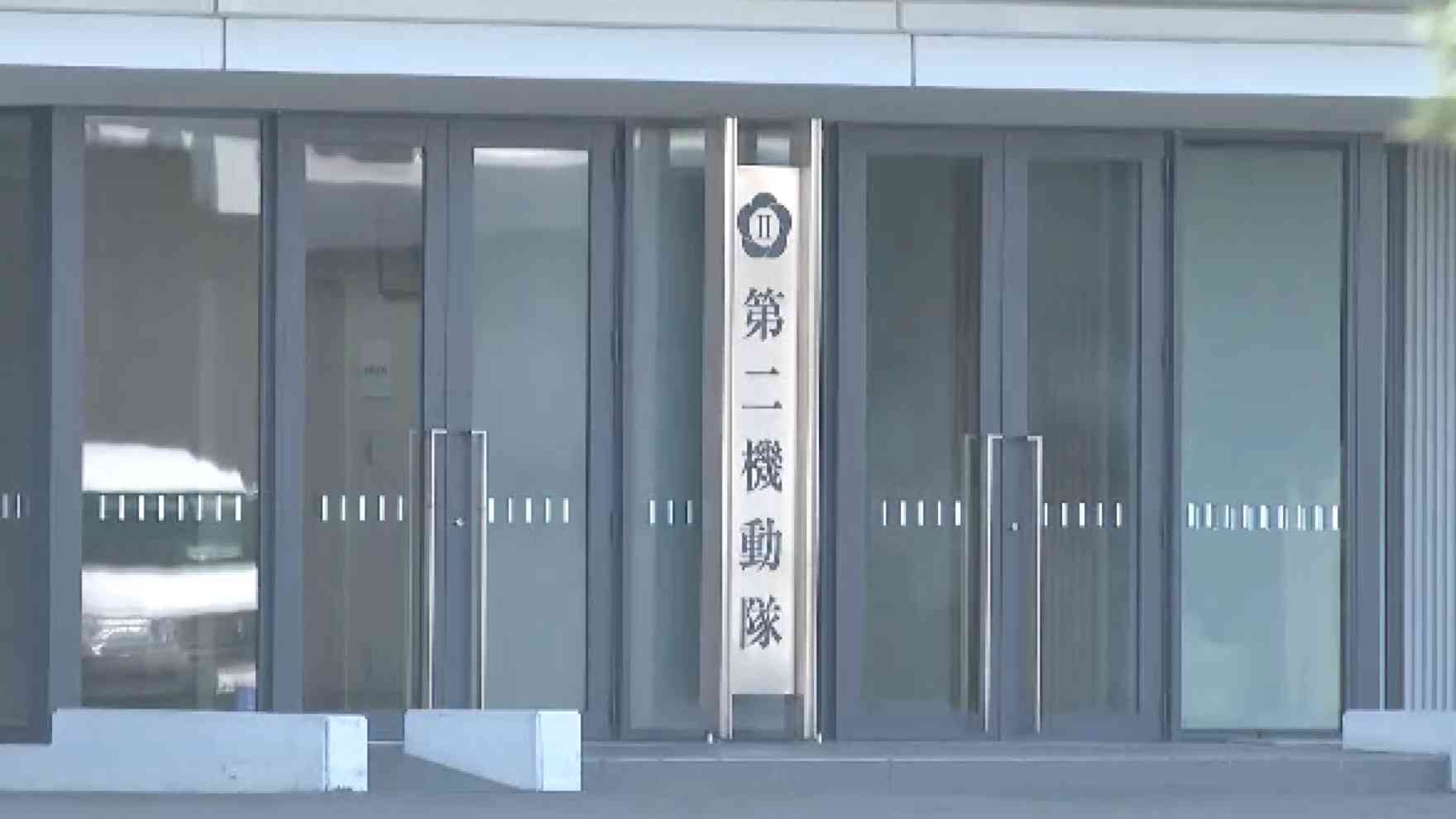同僚の服を脱がし別の隊員に体を触らせた疑い　福岡県警の機動隊員6人を書類送検　「楽しければ何でもやっていいという甘い考えを持っていた」　別の隊員に尿をかけた疑いも　“納豆を体にかける”行為も発覚｜福岡TNCニュース