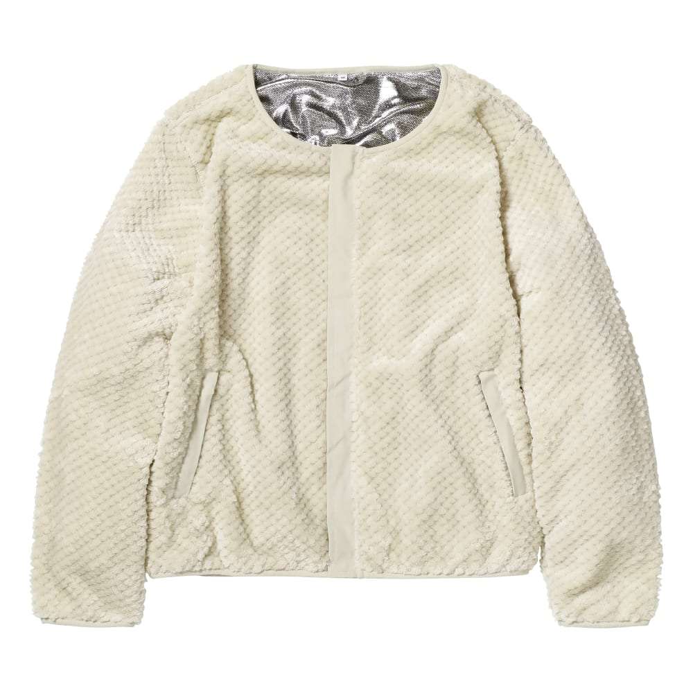 昼休みに軽く羽織れるアウター