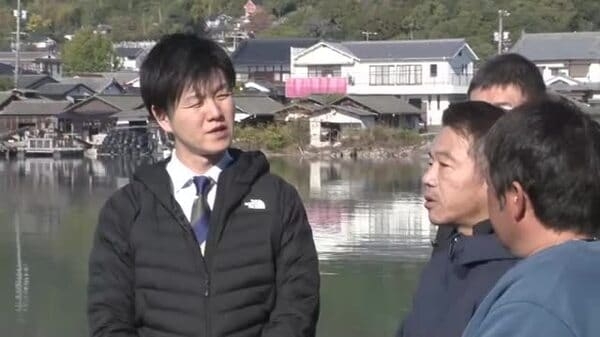 養殖カキ大量死　鈴木農水相が東広島市を視察　「なぜこうなったのか調査し経営を支えたい」　広島｜FNNプライムオンライン