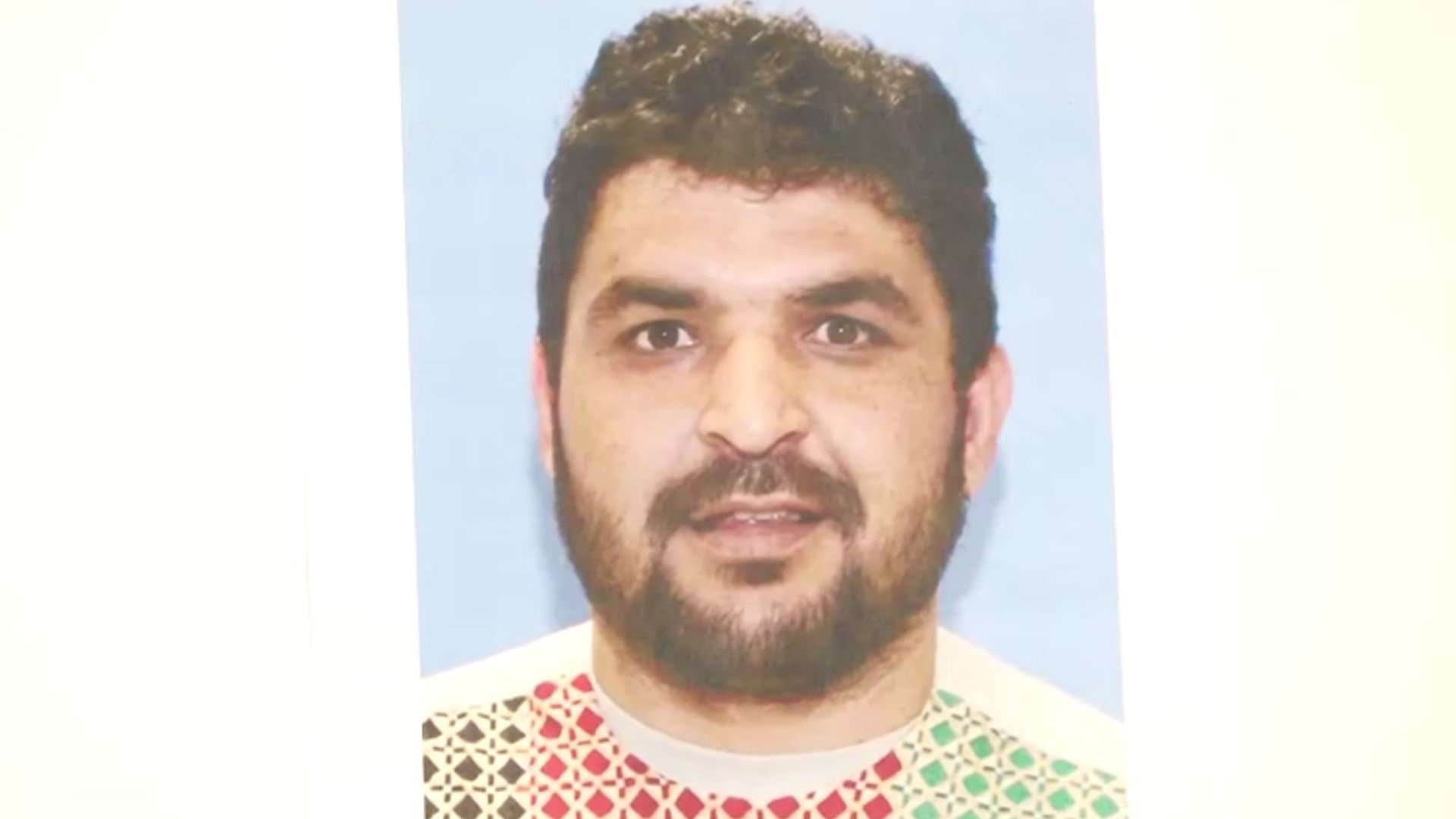 ホワイトハウス近くの銃撃事件　容疑者は4000キロ以上移動　待ち伏せして犯行（FNNプライムオンライン（フジテレビ系）） - Yahoo!ニュース