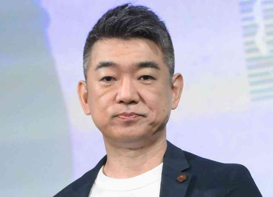 橋下徹氏　生TVで何度も謝罪→大阪民泊で外国人客の路上タバコ散乱、ゴミ騒音VTR見て蒼白「特区民泊推進した僕の責任です。申し訳ありません」　想定も対策不十分でした