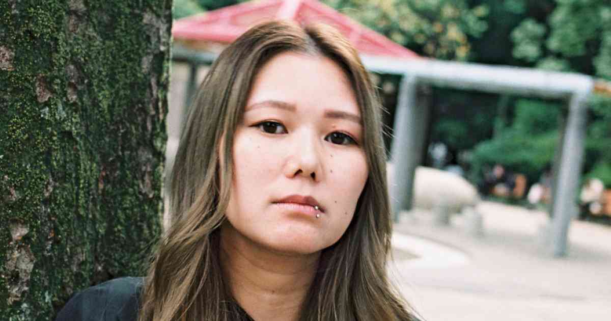 【金原ひとみさん】「私が勝手に切り捨ててきた人たちが、新しい世界を見せてくれる」〈インタビュー後編〉 | yoi（ヨイ） - 心・体・性のウェルネスメディア