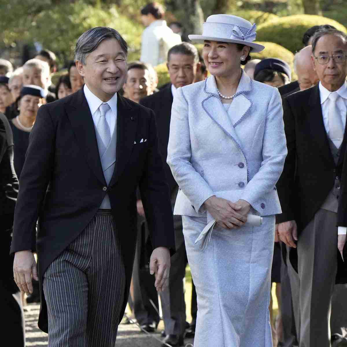 《天皇ご一家の“癒し役”》西村宮内庁長官が退任へ…SNS対策に奔走、眞子さんへの誹謗中傷にも危機感（女性自身） - Yahoo!ニュース