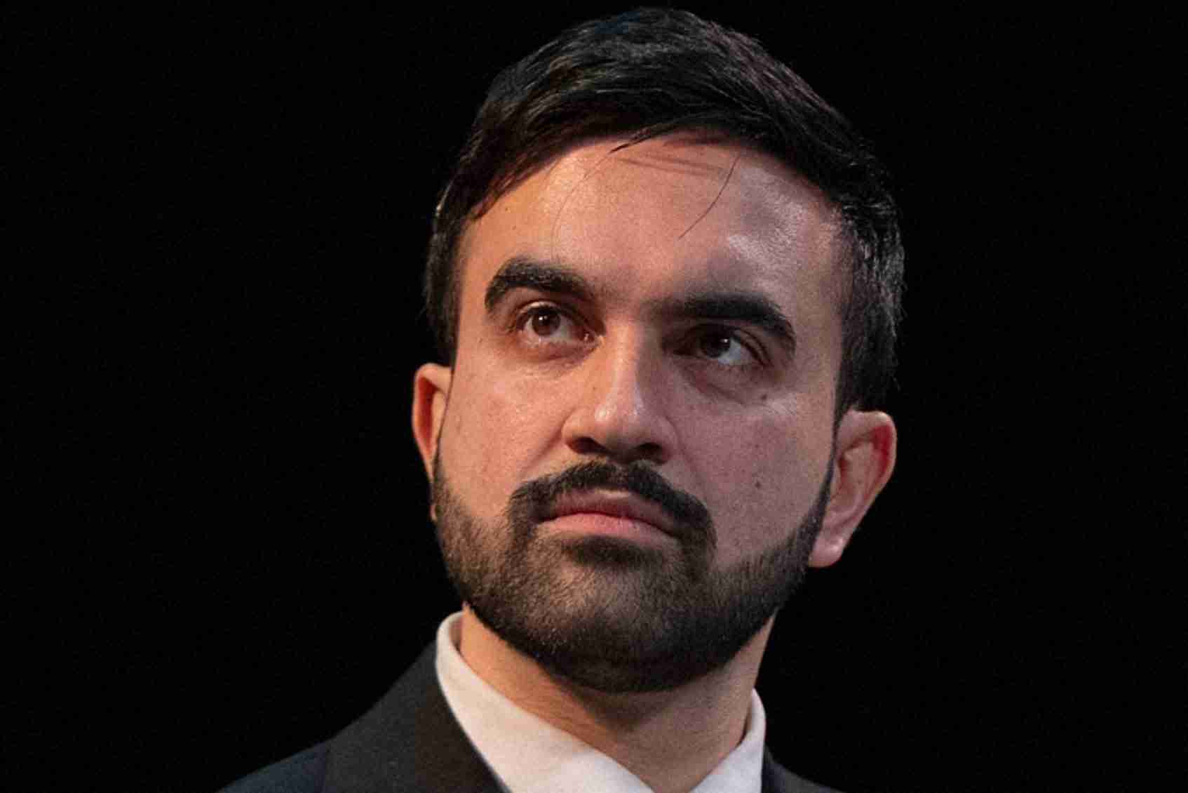 洗練されたSNS戦略で番狂わせ　無名からNY市長になるマムダニ氏（毎日新聞） - Yahoo!ニュース