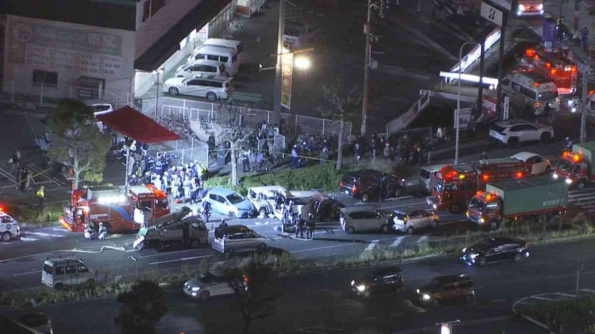 【速報】兵庫・加古川市の国道で10台絡む事故　6歳・4歳含む16人ケガか…男性1人が閉じ込められ心肺停止（2025年11月4日掲載）｜YTV NEWS NNN