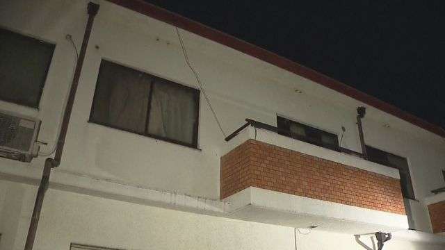 「助けて下さい」叫ぶ声も…母親を自宅で監禁し暴行か、きょうだい４人を逮捕　近くで６歳男児の遺体も