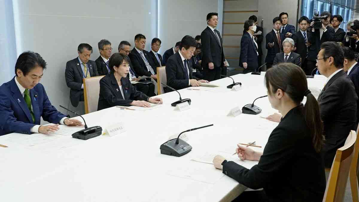 今後50年間､毎年100万人ずつ人口が減る…｢少子化対策｣の失敗で日本が迎える｢死ぬまで搾取｣というヤバい未来 | PRESIDENT Online（プレジデントオンライン）