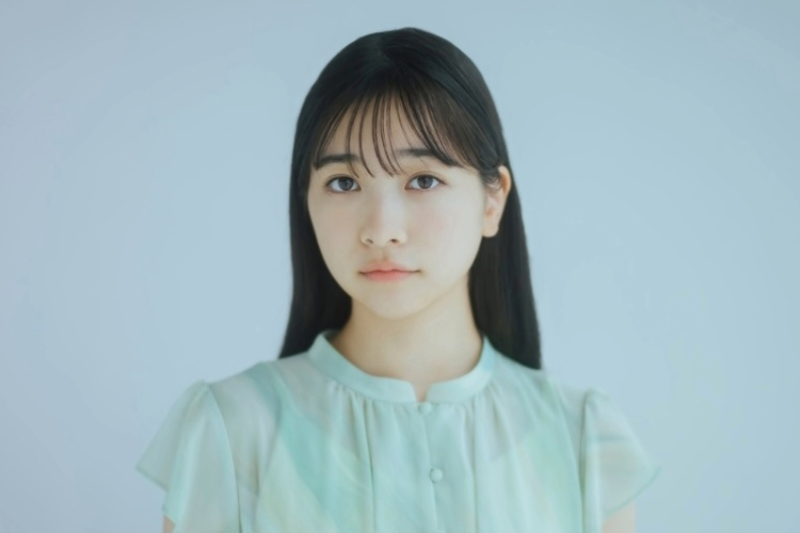 《ラウンジに体験入店で飲酒か》19才戦隊ヒロイン今森茉耶が堕ちた「やばい港区の生態系」将来に不安を抱えてアルバイト感覚だった  (1/1)| 女性セブンプラス
