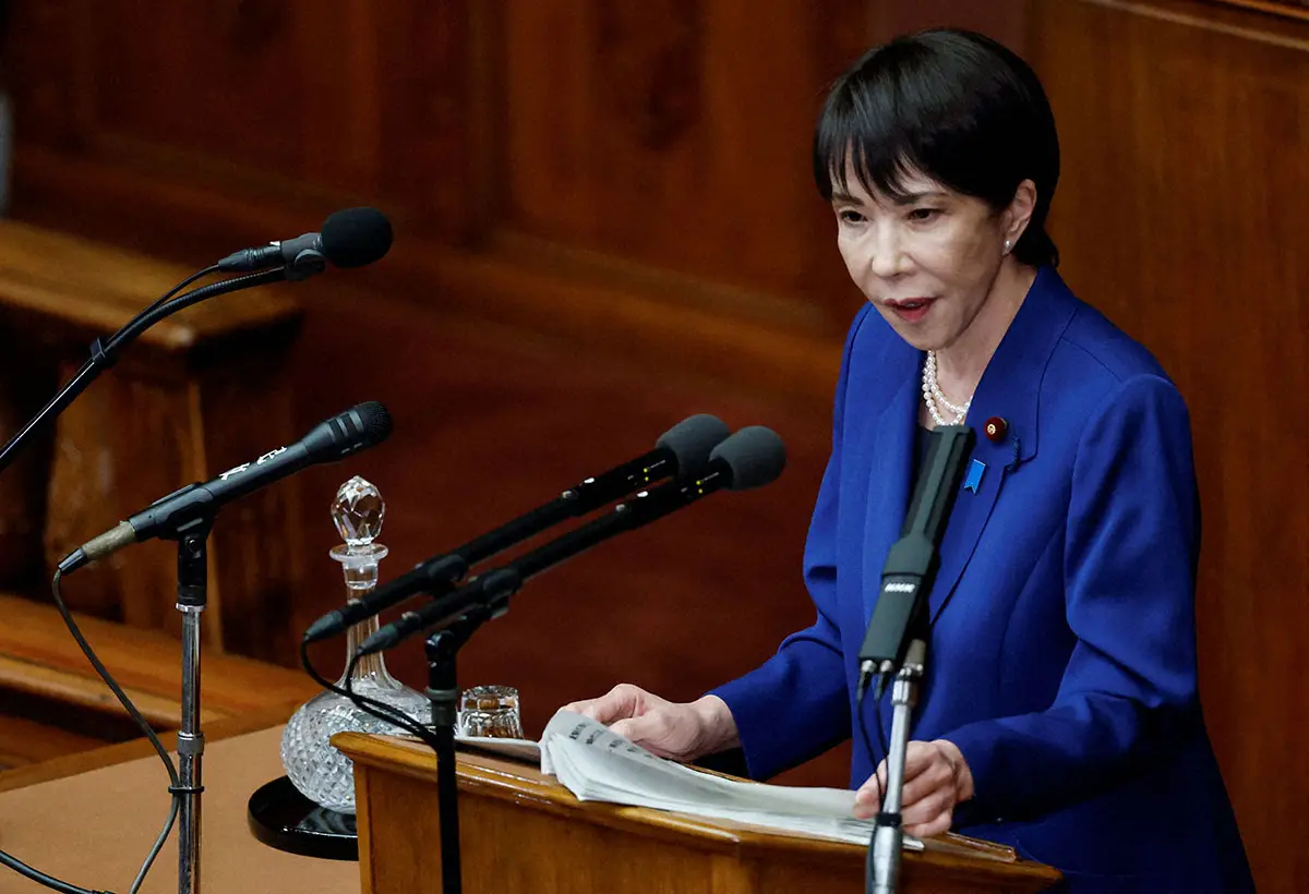 高市首相「マウント取れる服」投稿に「失礼」とツッコミ続出　立民議員「それを公言してどうするのか」