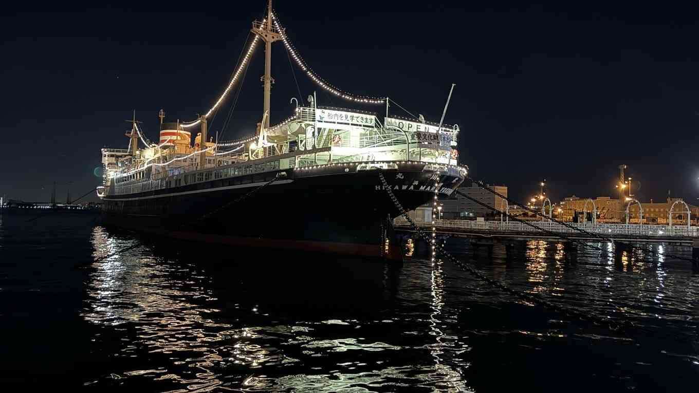 横浜市・山下公園前の海で見つかった上半身のみの遺体　司法解剖の結果 死因は不詳　頭部がなく女性とみられ年齢は20代から50代か　警察は死体遺棄事件として捜査