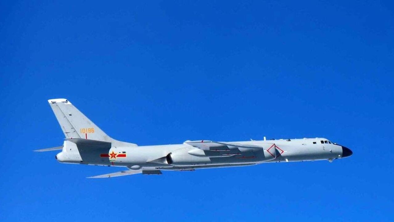 中露の爆撃機 日本周辺を共同飛行 - Yahoo!ニュース