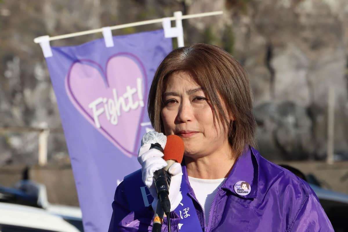伊東市長選再挑戦の田久保真紀氏、「ジョーカー議員」と対峙　学歴詐称疑惑突っ込まれ苦笑「演説聞いてました？」（J-CASTニュース） - Yahoo!ニュース