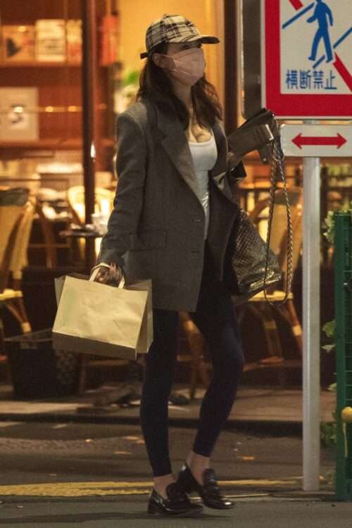 【スクープ！】長谷川京子が新恋人に選んだ相手は…７歳下のエリート起業家と「セレブな密愛」