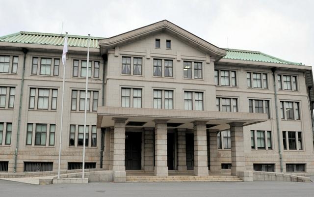 天皇家の私的費用「内廷費」　30年ぶりの引き上げ見送りへ　宮内庁（朝日新聞） - Yahoo!ニュース