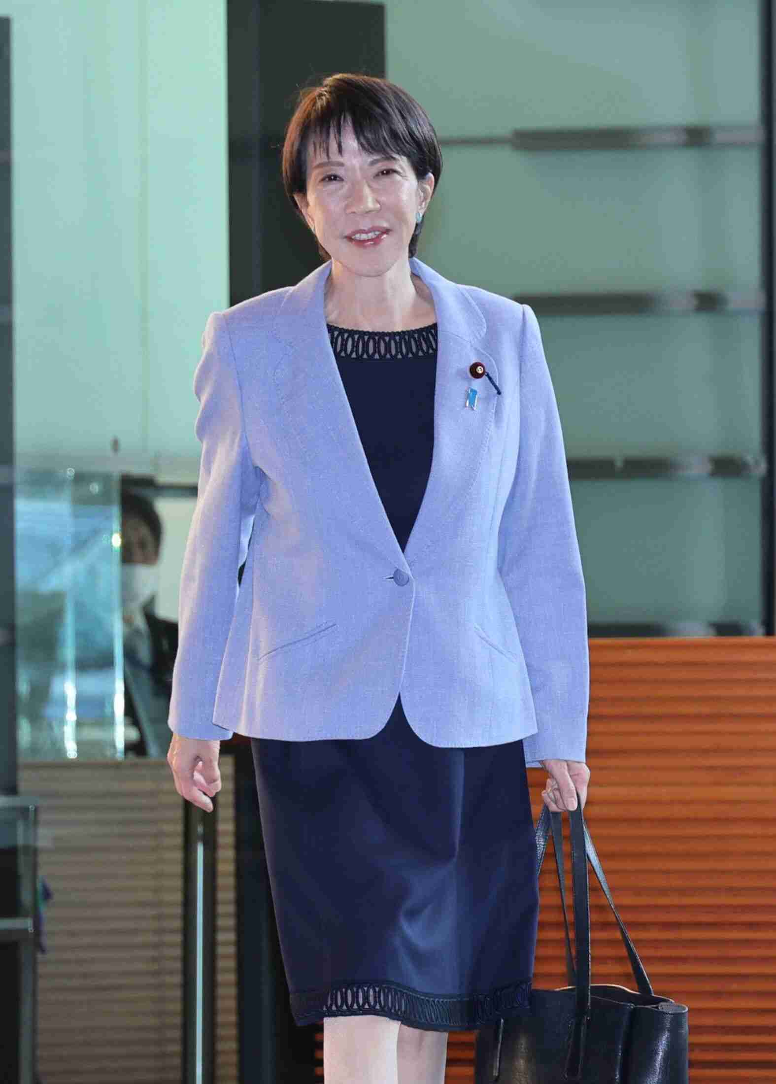 【高市早苗首相に4000万円寄附】謎の神殿、さなえまんじゅう、右翼の影…この宗教団体は何者なのか（文春オンライン） - Yahoo!ニュース