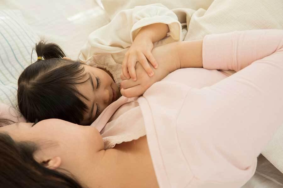 隣の部屋に両親、すぐ横に子どもが寝ている状況で、夫から夫婦生活を求められます。角を立てずに断るにはどうすればいいですか？（Hint-Pot） - Yahoo!ニュース
