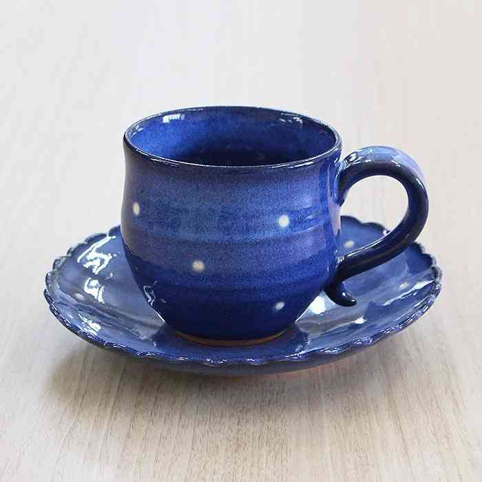 素敵なソーサー&カップのセットが見たい☕