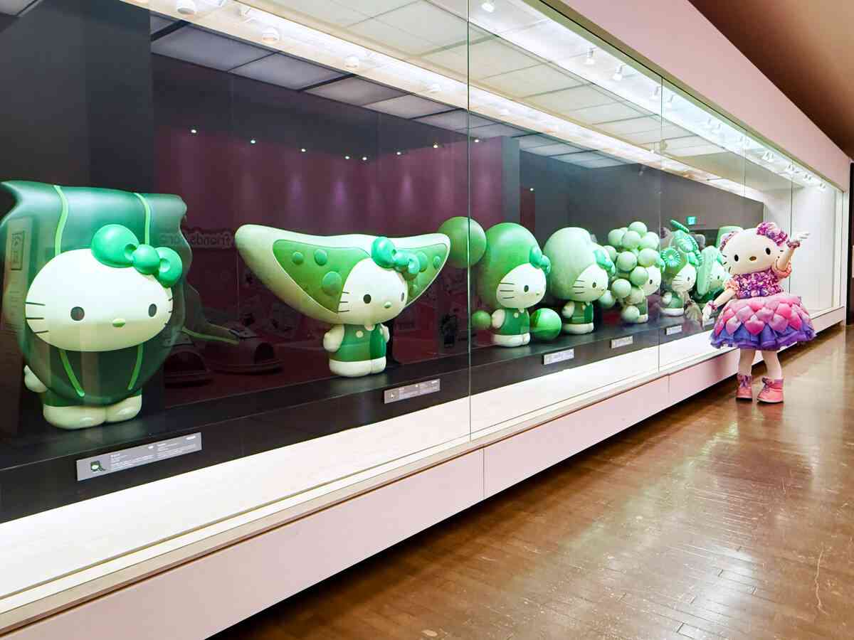 大阪・関西万博で話題を集めた「ハローキティ×藻類」が登場　「Ｈｅｌｌｏ　Ｋｉｔｔｙ展」名古屋会場開幕（スポーツ報知） - Yahoo!ニュース