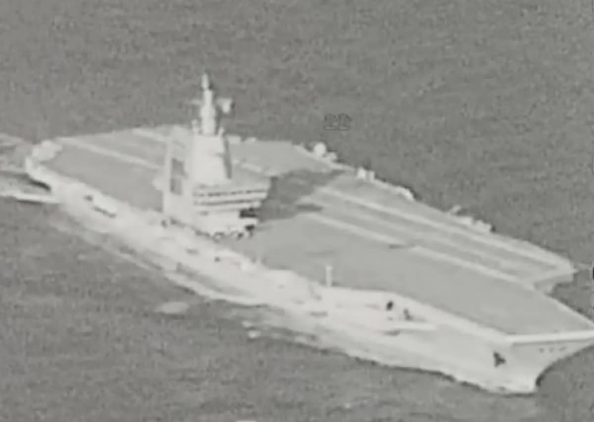 中国最強空母「福建」の台湾海峡通過は、第一列島線突破の前触れか（ニューズウィーク日本版） - Yahoo!ニュース