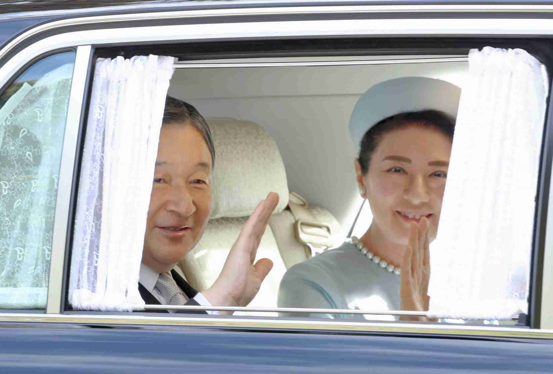 上皇さまの92歳祝う　両陛下、仙洞御所を訪問（共同通信） - Yahoo!ニュース