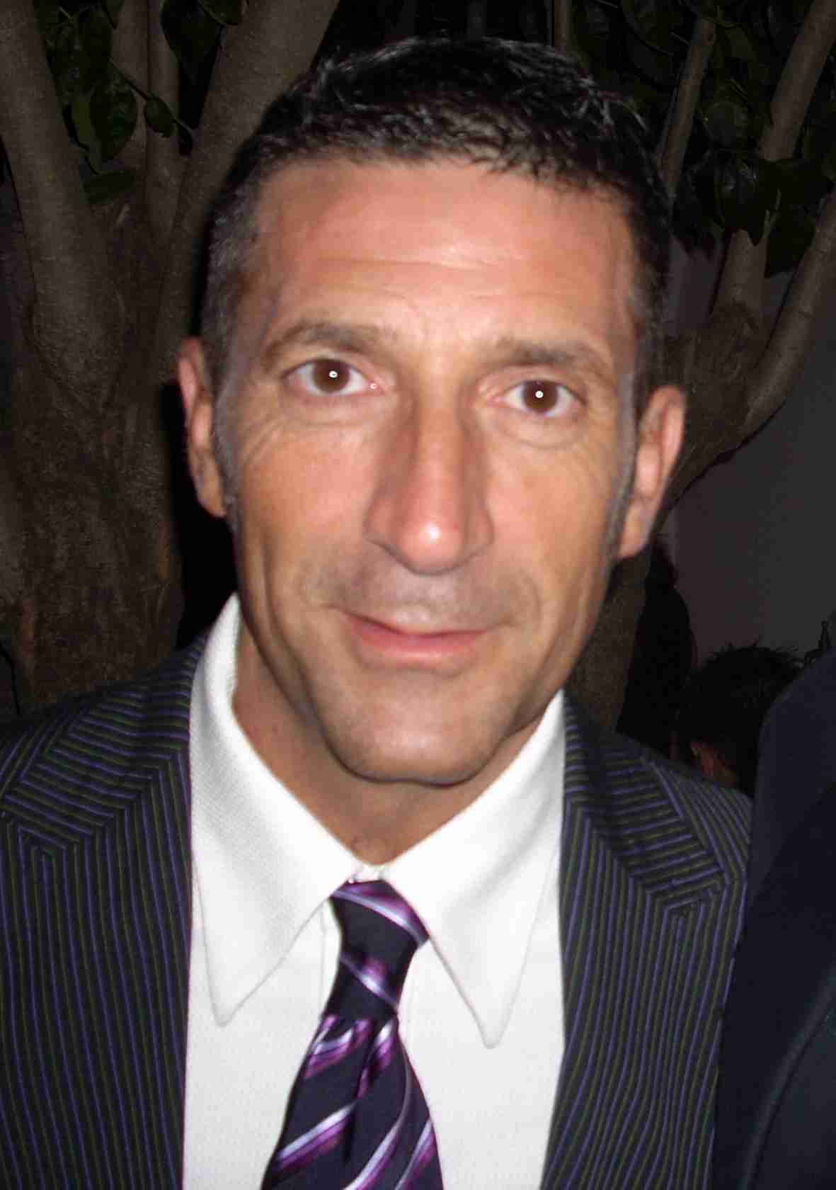 非常ボタン“電源切れ”？“ドアノブ”外れ落下　サウナ火事　亡くなったのは30代夫婦