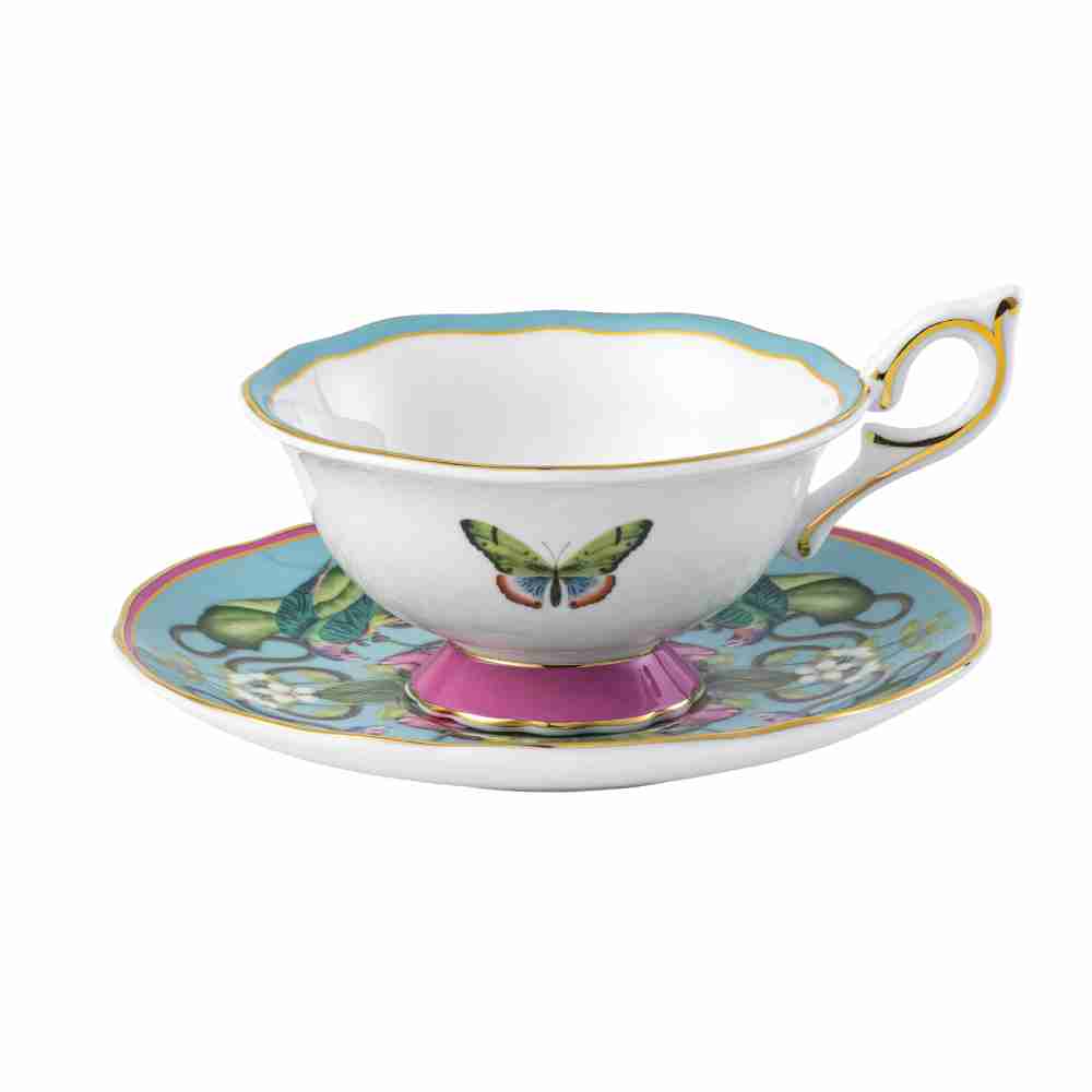 素敵なソーサー&カップのセットが見たい☕