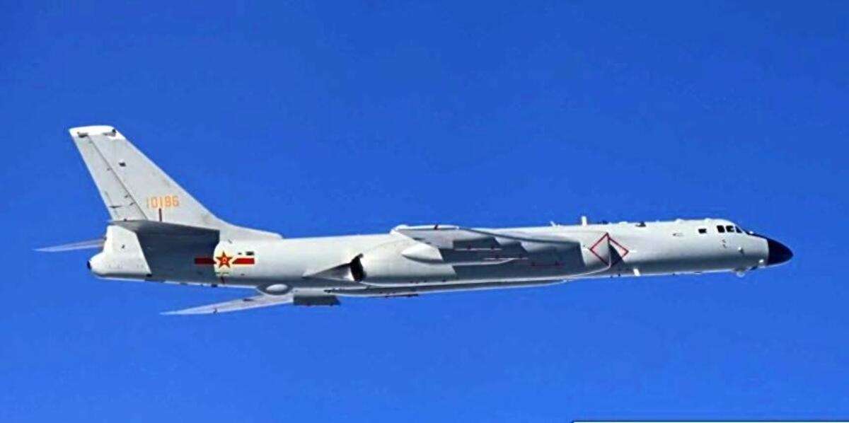 中国・ロシア両軍の爆撃機が東京方面へ向かう「異例のルート」を共同飛行…核も搭載可能、連携して威嚇か